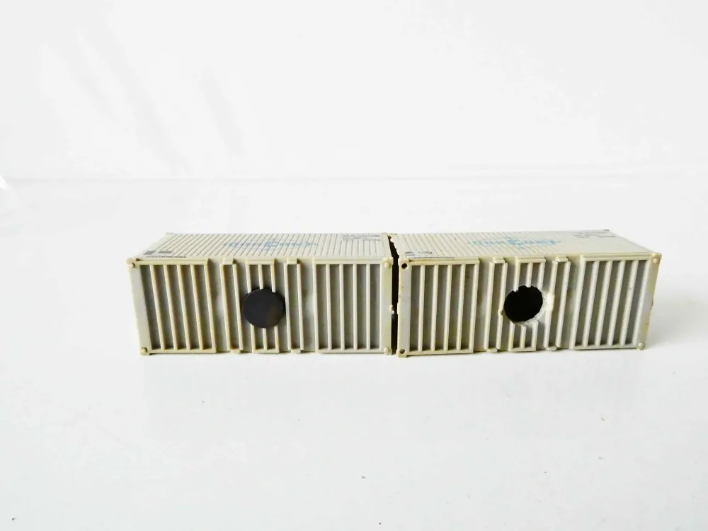 TT SET 2 ks Kontejner DDR CONT (1x s magnetem, 1x chybí)