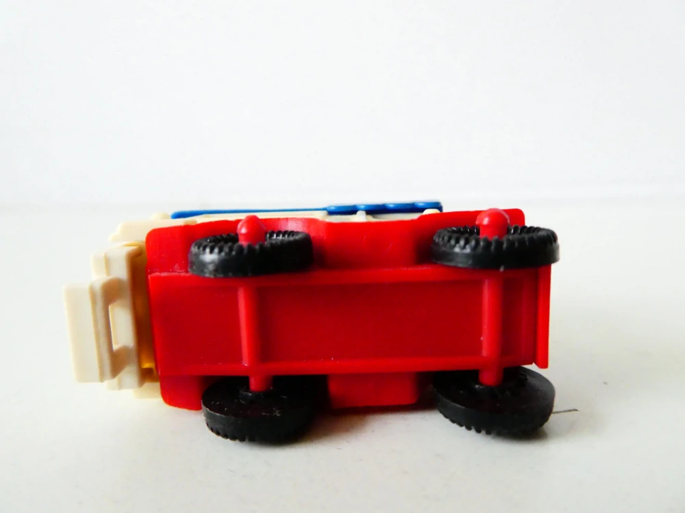 H0 Automobil CIRCUS SORPRESA - CASSA