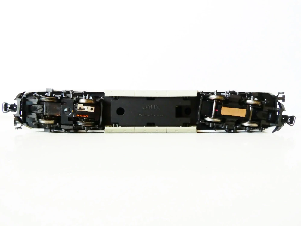 H0 Märklin HANO 38380 Elektrická lokomotiva 12X BR 128 001-2 AEG OSVĚTLENÁ TOP STAV v orig. krabičce s návodem