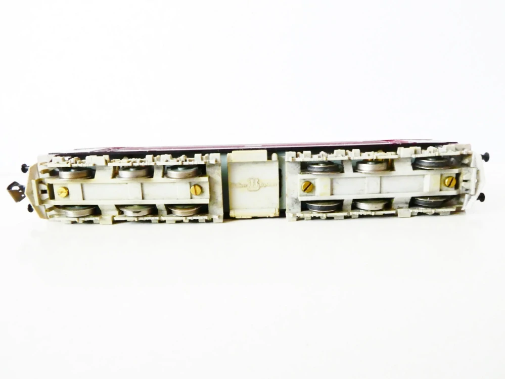 TT BTTB Elektrická lokomotiva BR 250 112-0 DR OSVĚTLENÁ PĚKNÝ STAV v orig. krabičce s průvodním listem