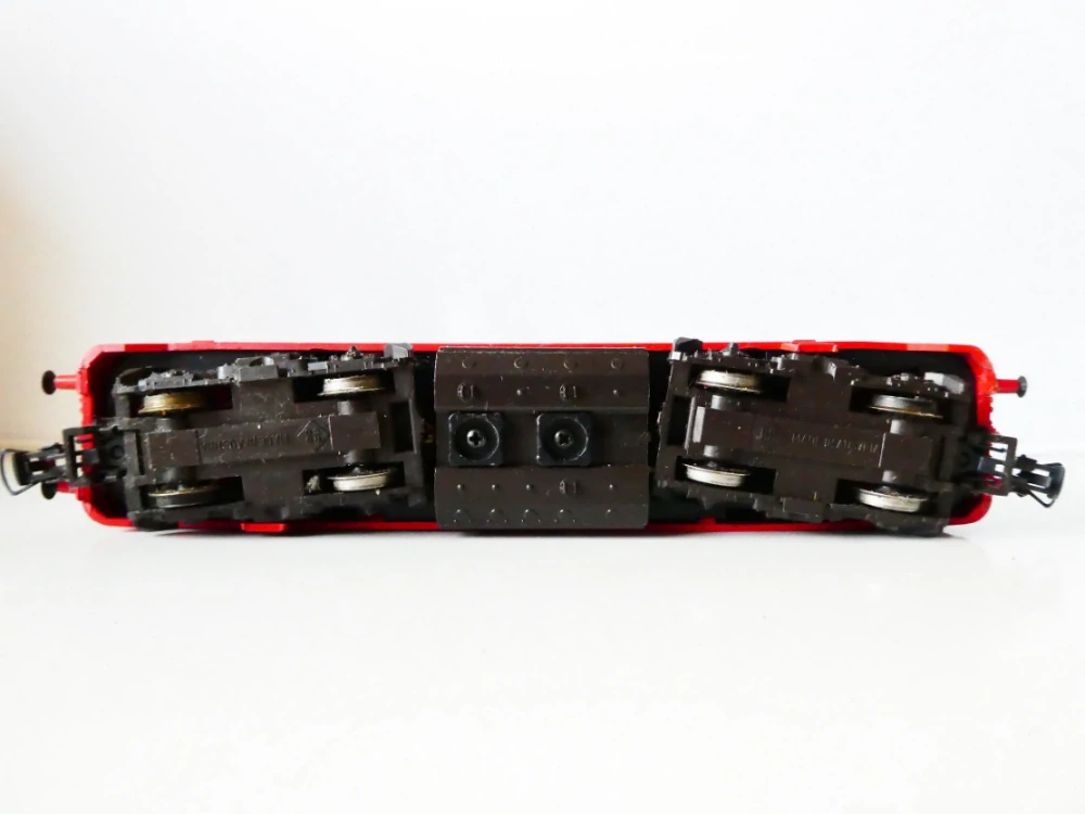 H0 ROCO Dieselová lokomotiva BR 2044 011-1 ÖBB OSVĚTLENÁ PĚKNÝ STAV