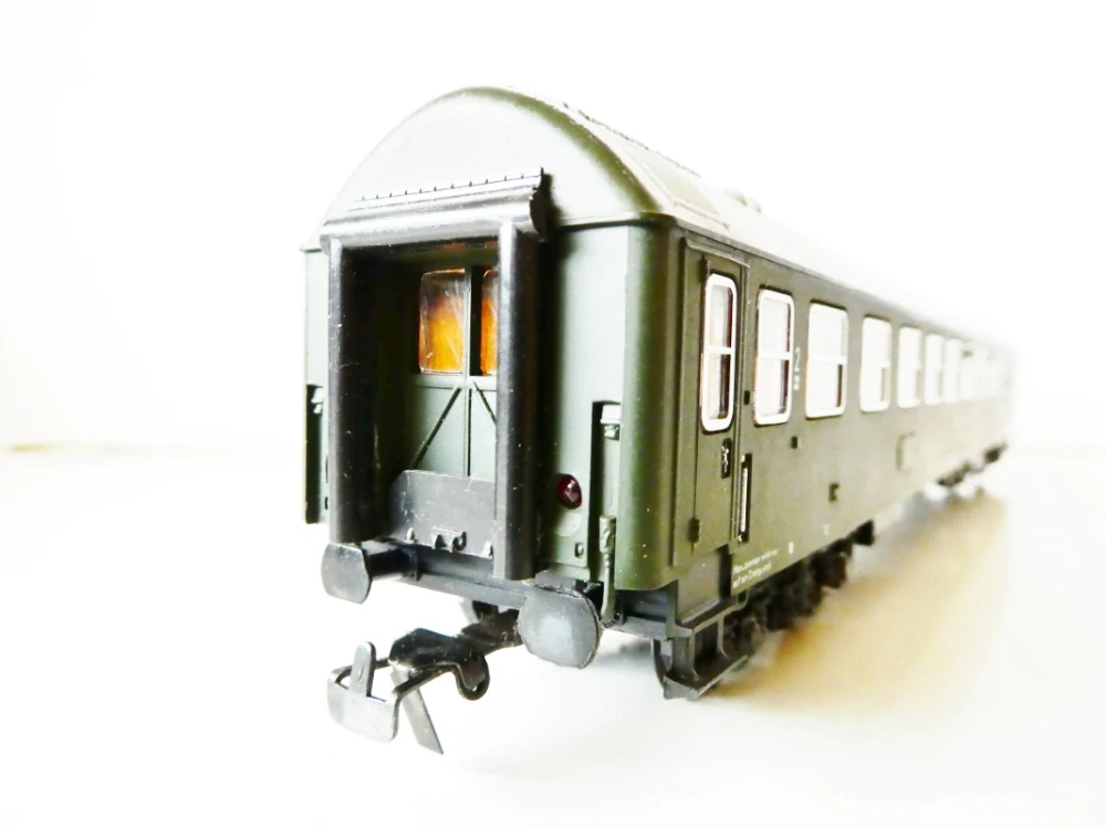 H0 SCHICHT/PREFO Osobní vůz 2. tř. 51 50 20-40009-6 DR PĚKNÝ STAV