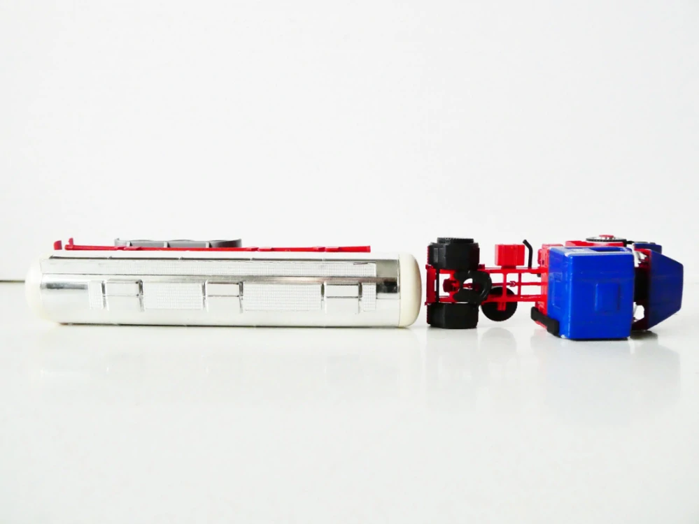 H0 HERPA Nákladní automobil SCANIA 500 s cisternou INT. TRANSPORTE Alfred Gennen TOP STAV
