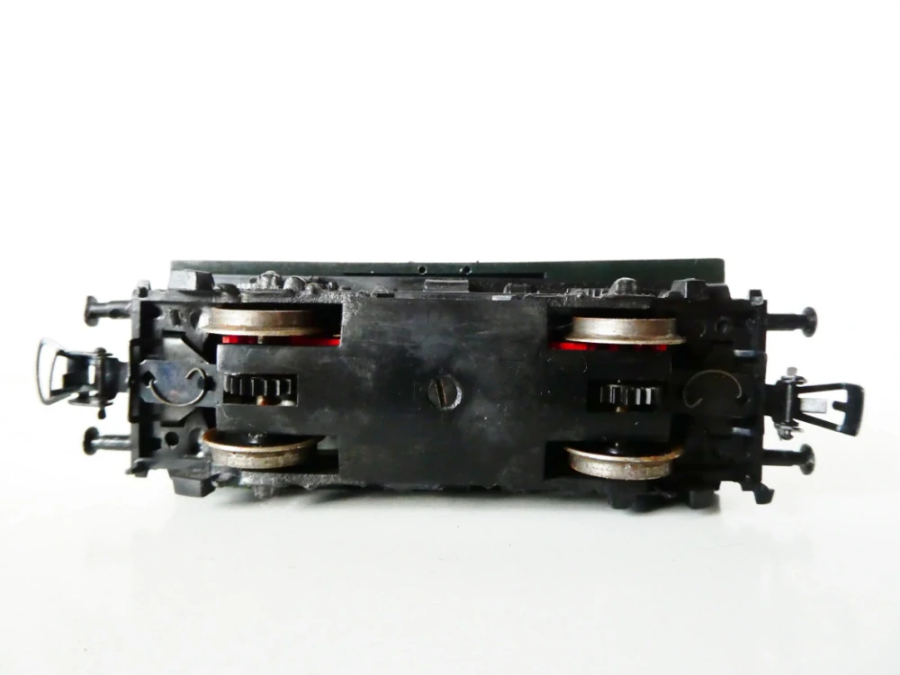 H0 PIKO Elektrická lokomotiva E69 05 DR