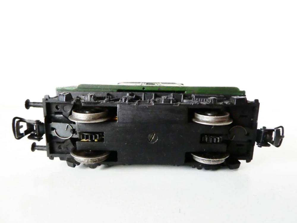 H0 PIKO Elektrická lokomotiva E69 05 DR
