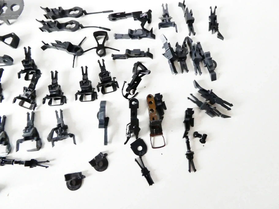 H0 SET cca 40 ks Spřáhlo MIX (vše, co je na foto)