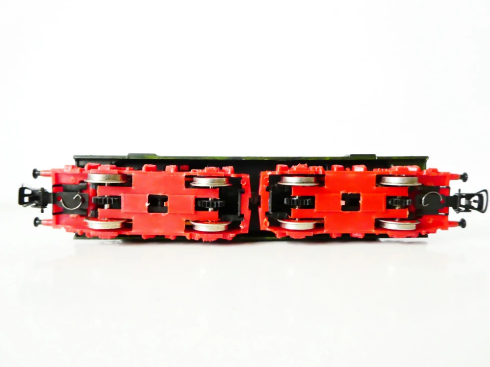 H0 PIKO Elektrická lokomotiva BR 244 068-3 DR OSVĚTLENÁ TOP STAV 
