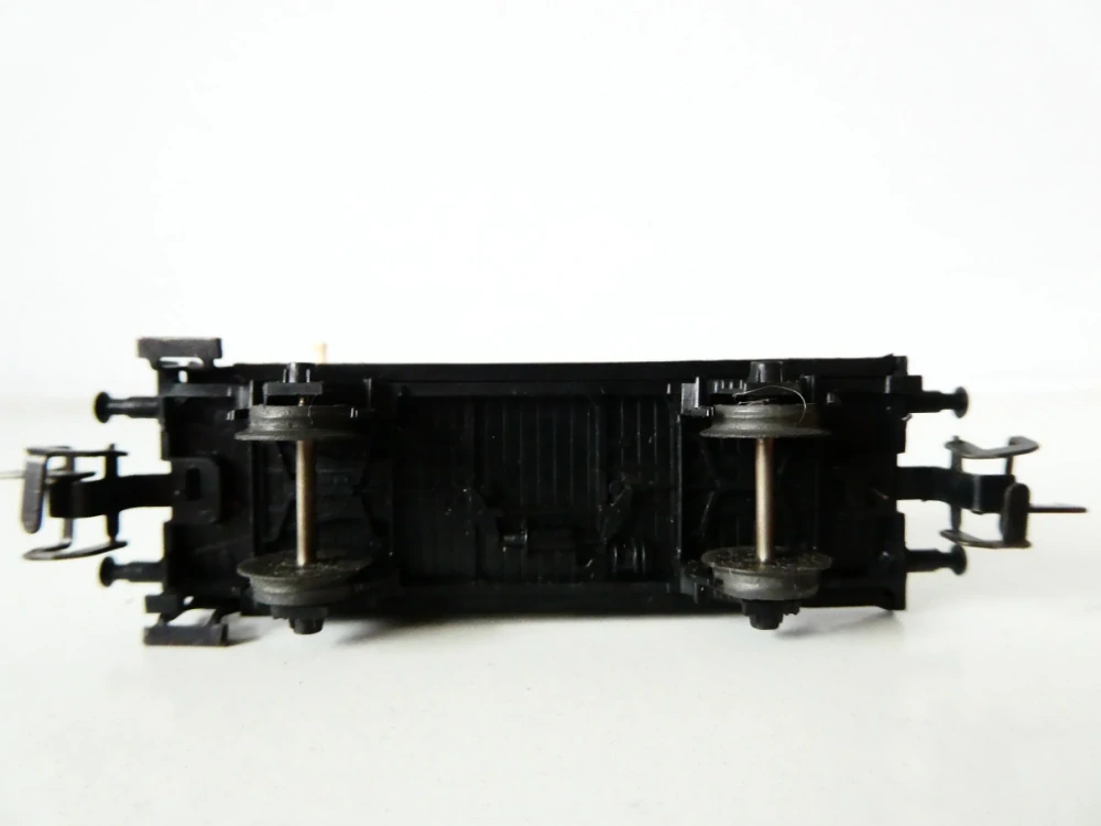 TT ZEUKE Cisternový vůz NYNÄS SJ PĚKNÝ STAV v krabičce