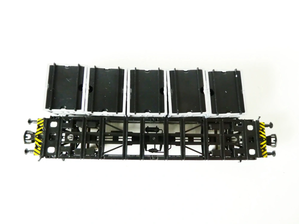 TT TILLIG 14564 Plošinový vůz s pěti pa-boxy 21 80 440 6 523-1 BTmms DB TOP STAV NEPOUŽITÝ v orig krabičce
