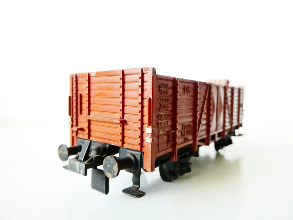 H0 TRIX Celokovovýž nákladní vůz otevřený s budkou brzdaře Essen 63 001 Om DB PĚKNÝ STAV ANTIK