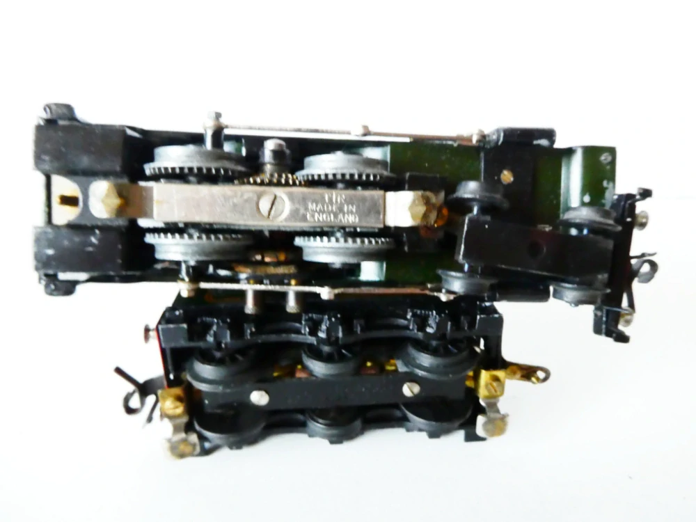 H0 TRIX TTR Parní lokomotiva 62750 BRITISH RAILWAYS s tendrem celokovová ANTIK NA ZPROVOZNĚNÍ