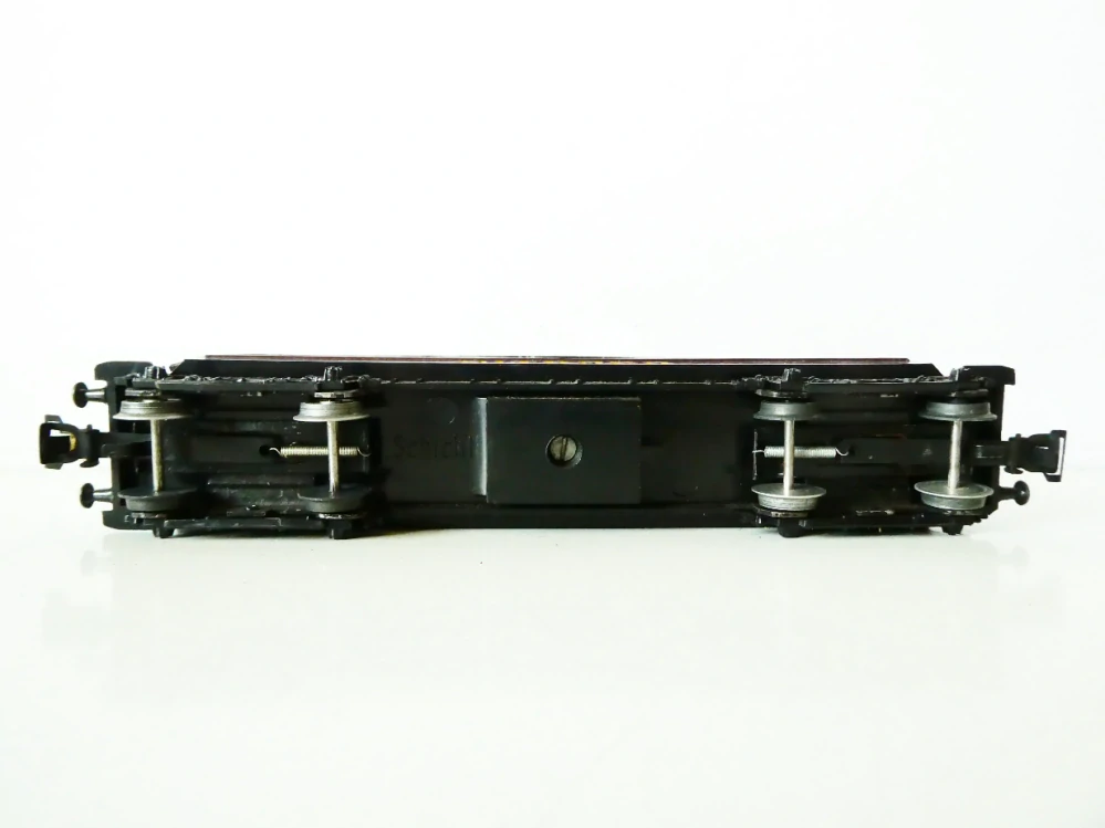 H0 SCHICHT Jídelní vůz MITROPA OSVĚTLENÝ v krabičce 