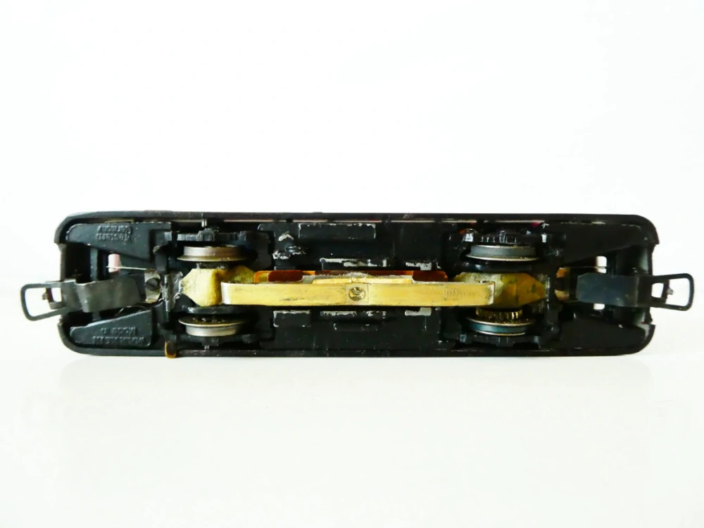 H0 MÄRKLIN 3016 Motorový vůz VT 95 DB OSVĚTLENÝ PĚKNÝ STAV v orig. krabičce