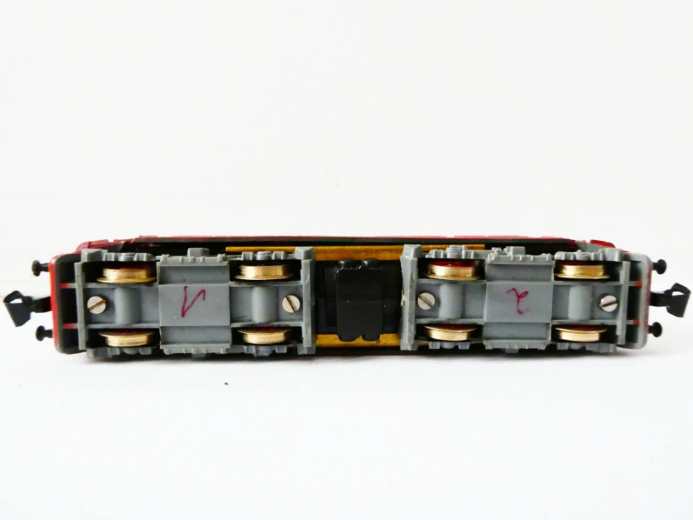 TT BTTB GÜTZOLD Elektrická lokomotiva E 11 022 DR