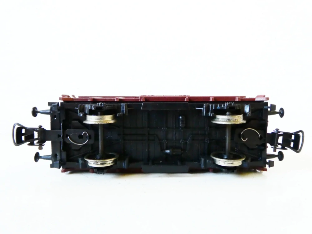 H0 PIKO Nákladní vůz krytý s budkou brzdaře Berlin 11430 K.P.E.V. TOP STAV