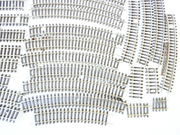H0 PIKO SET 29 ks Koleje A-Gleis použité s poškozením pražců a zbytky posypů (viz foto)
