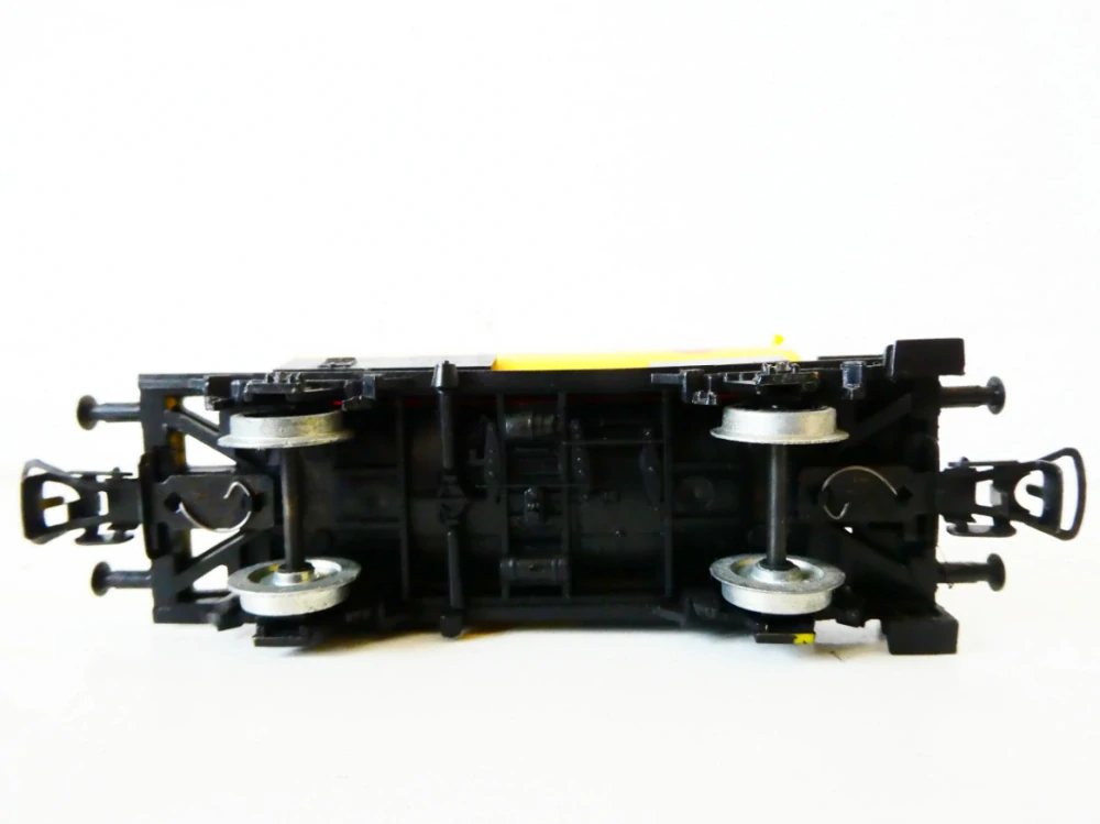 H0 PIKO Cisternový vůz 583 439 SHELL DB PĚKNÝ STAV