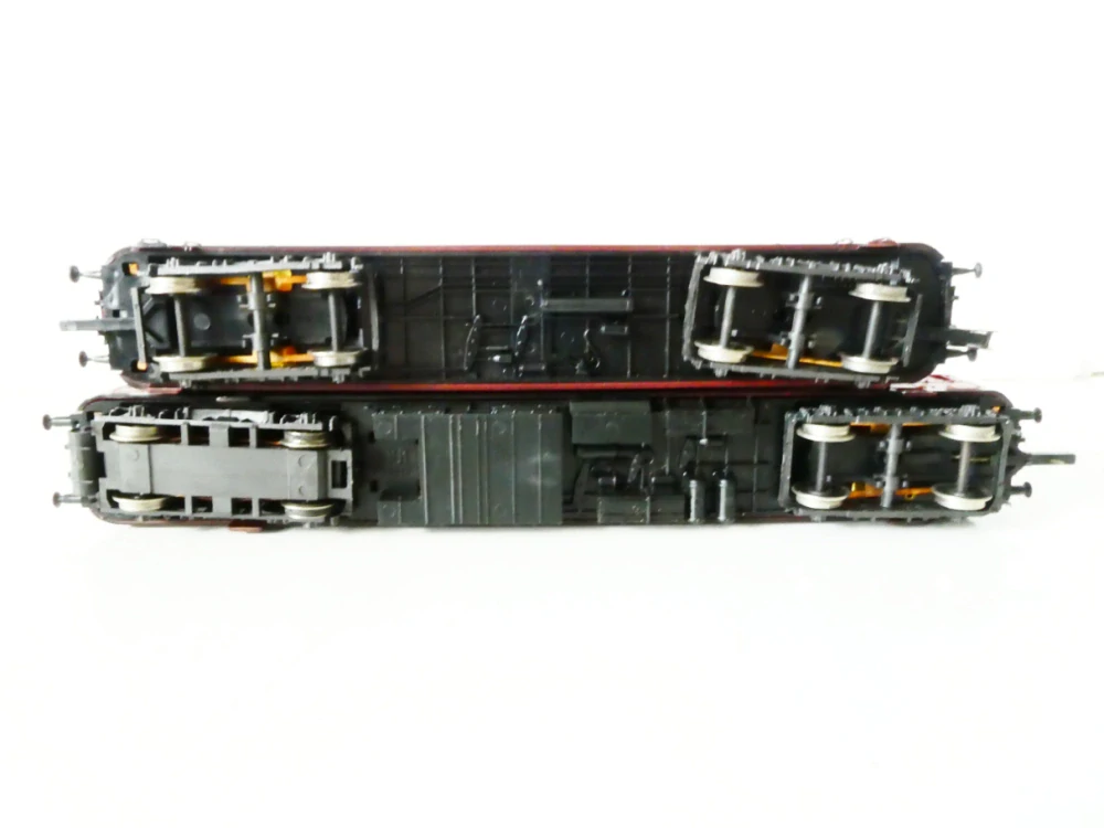 H0 PIKO Dieselová motorová souprava - Motorový vůz VT 33 106 1/2. tř. + vůz VS 145 074 1/2.tř. DB OSVĚTLENÁ 