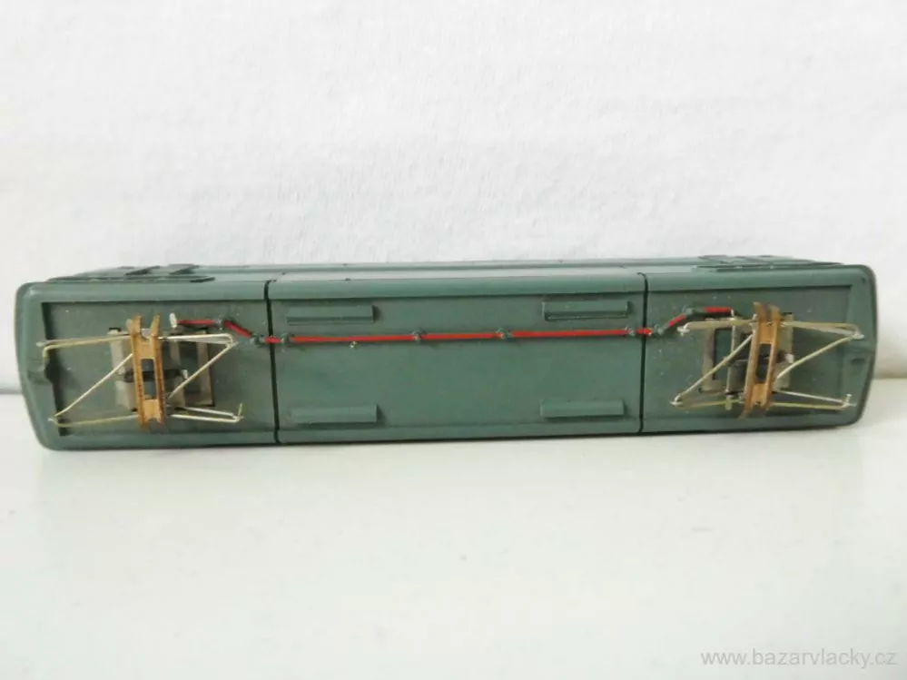 N PIKO Elektrická lokomotiva BB 9210 SNCF TOP STAV