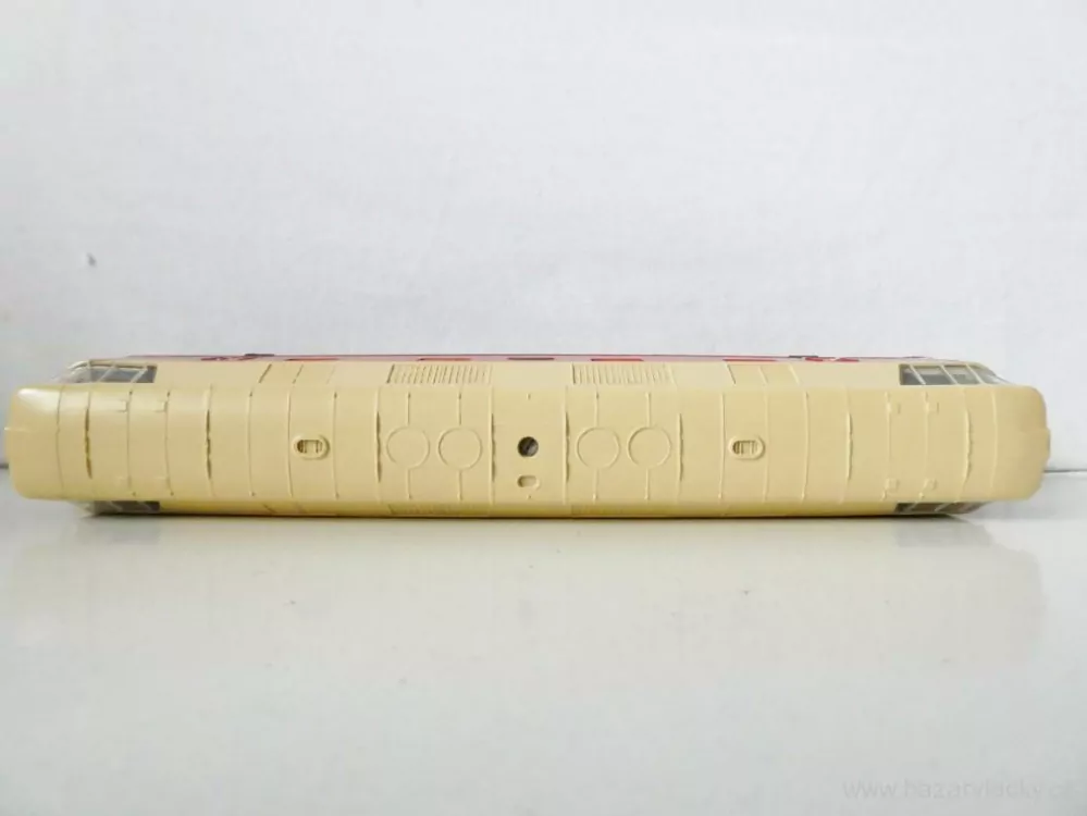 H0 GÜTZOLD Dieselová lokomotiva BR 118 059-5 DR PĚKNÝ STAV