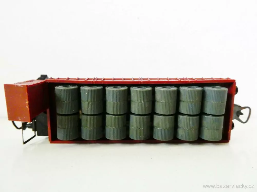 H0 LIMA Nákladní vůz nízkostěnný s budkou a nákladem 