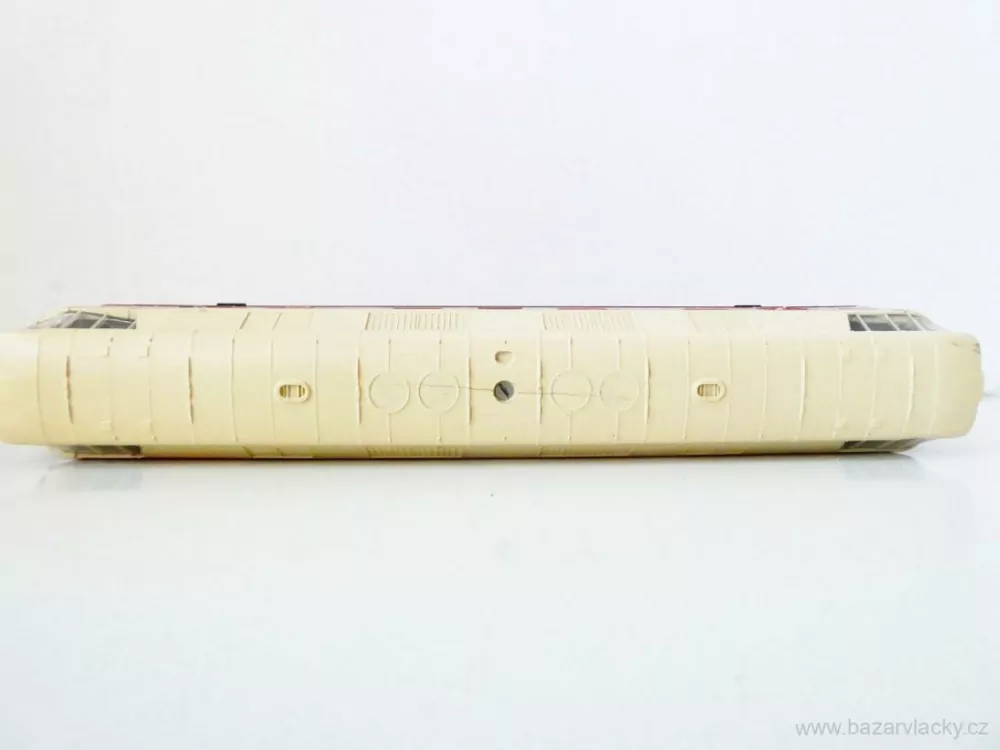 H0 GÜTZOLD Dieselová lokomotiva BR 118 059-5 DR PĚKNÝ STAV