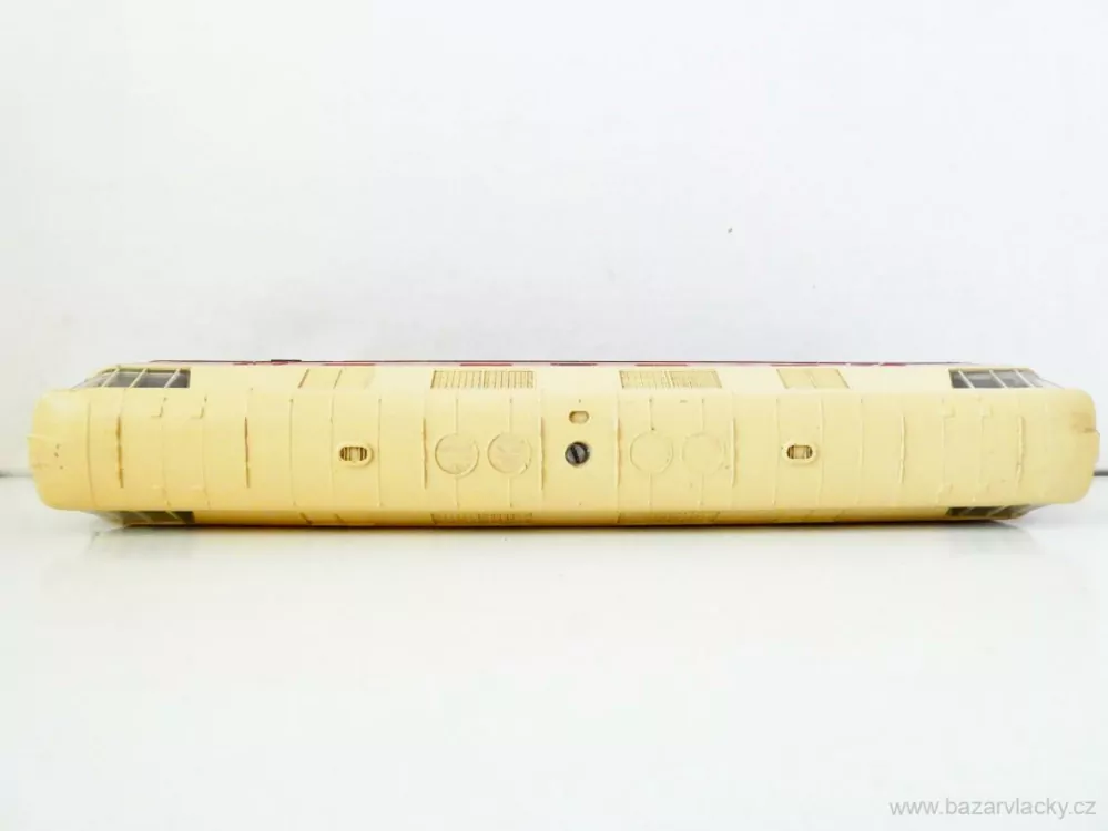 H0 GÜTZOLD Dieselová lokomotiva BR 118 059-5 DR PĚKNÝ STAV