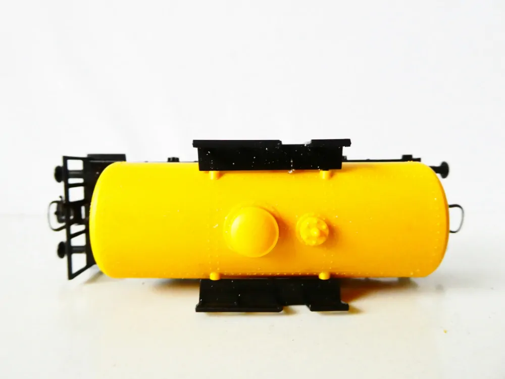 H0 ROCO 4384A/46205 Cisternový vůz 571 120 Shell DB TOP STAV NEPOUŽITÝ v krabičce (nutno doplnit jedno spřáhlo)