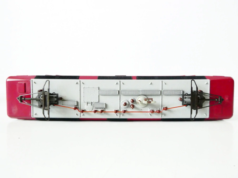 H0 Märklin 3743 Elektrická lokomotiva BR 243 897-6 DR TOP STAV NEPOUŽÍVANÁ s manuálem a krabičkou