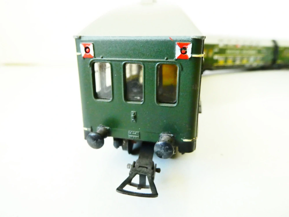 H0 SCHICHT Patrová souprava 3-dílná s cestujícími DEUTSCHE REICHSBAHN PĚKNÝ STAV