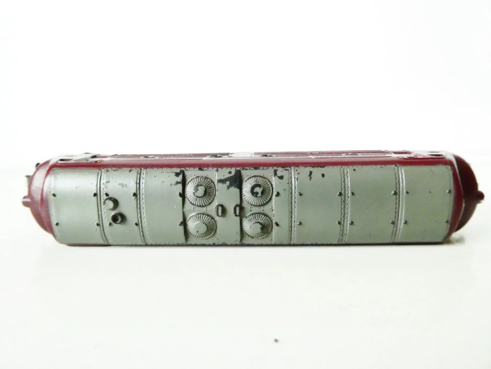 N PIKO Dieselová lokomotiva My 1122 DSB
