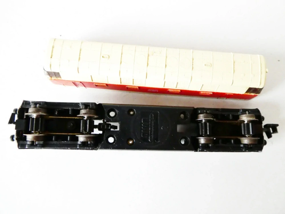 N PIKO Kastle a podvozek dieselová lokomotiva BR 118 086-8 DR