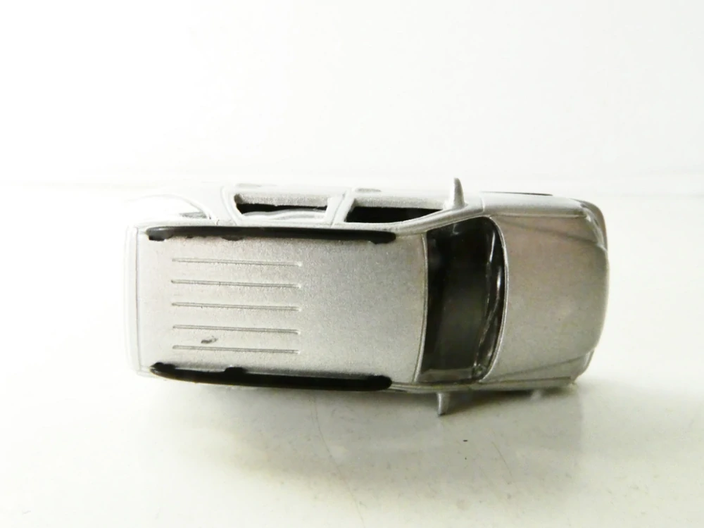 H0 Osobní automobil MERCEDES stříbrný PĚKNÝ STAV