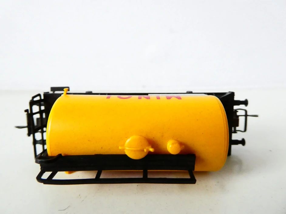 TT BTTB Cisternový vůz MOBIL SJ