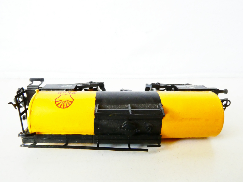 TT BTTB Cisternový vůz SHELL DB