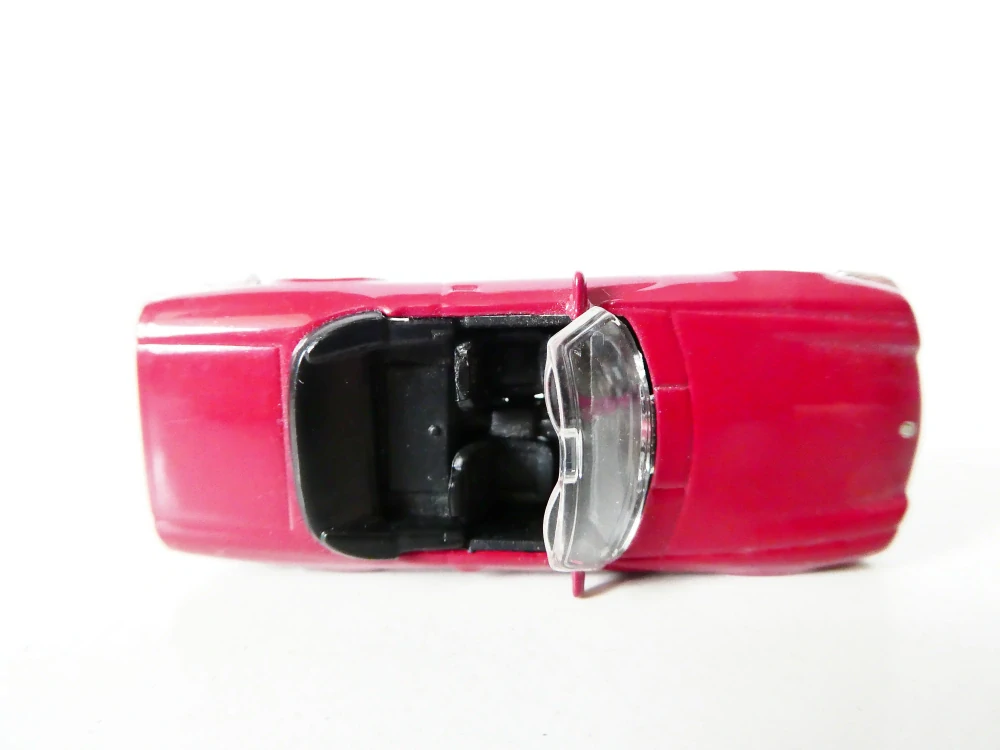 H0 Osobní automobil Cabrio TOP STAV