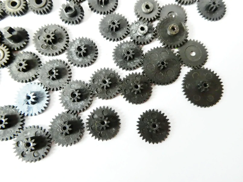 SET 67 ks Ozubené převody - ozubená kola různých velikostí