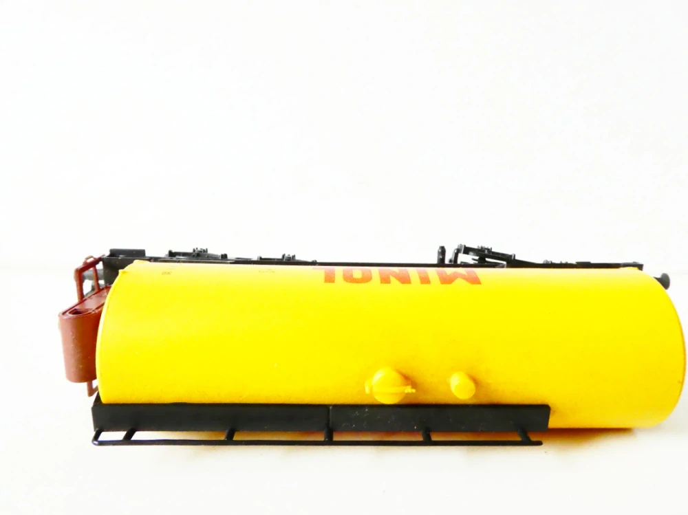 H0 PIKO Cisternový vůz MINOL 21 50 075 4517-5 s budkou brzdaře DR PĚKNÝ STAV