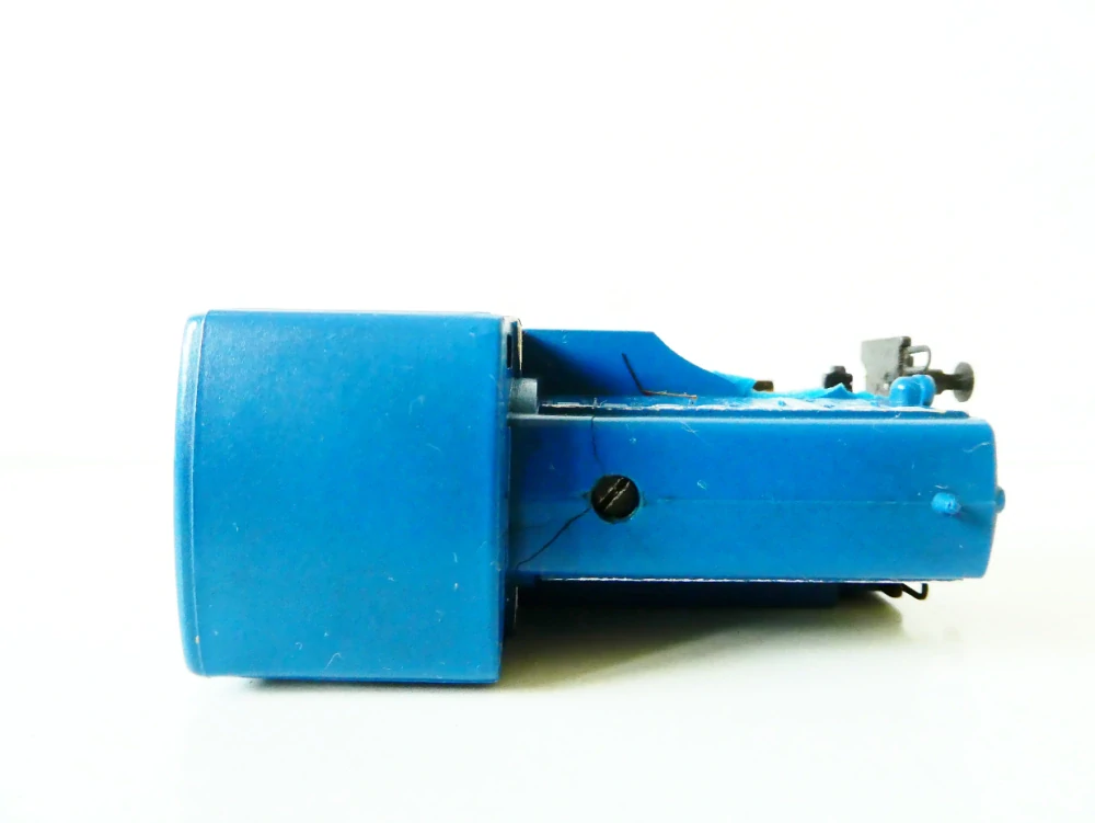 H0 GÜTZOLD Dieselová lokomotiva BN 150 modrá NA RENOVACI NEBO NÁHRADNÍ DÍLY (jede)