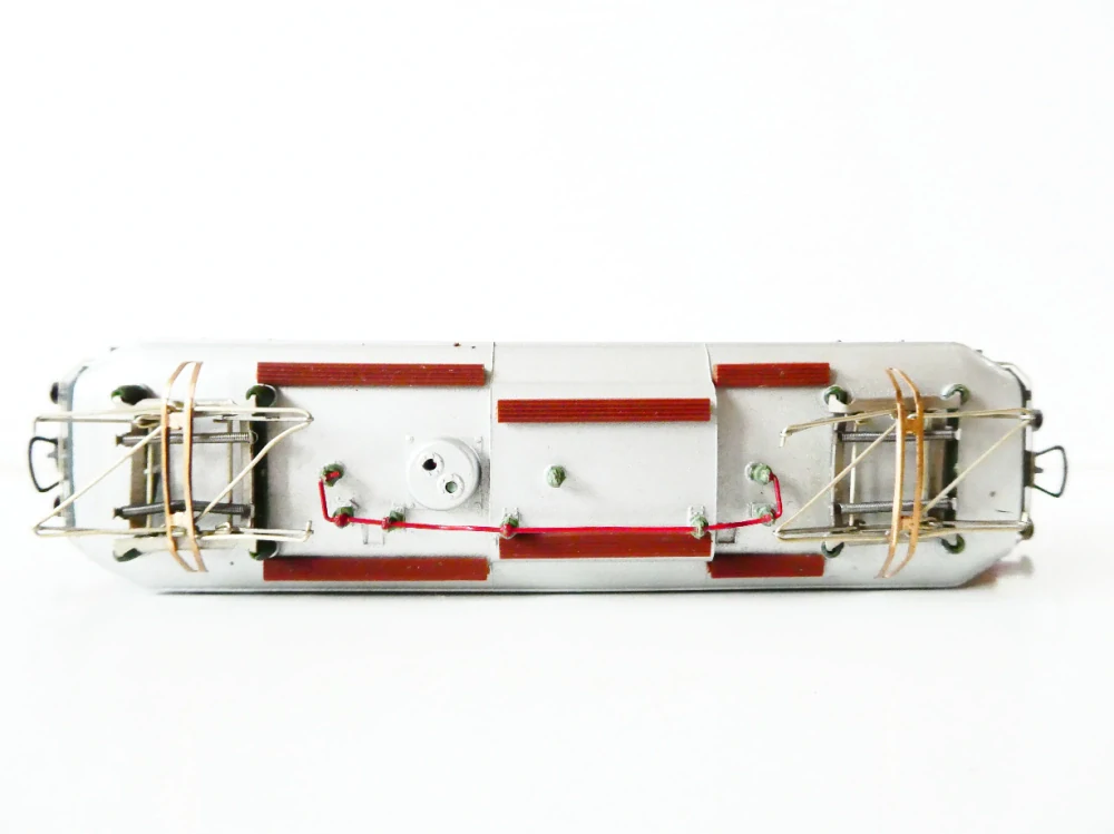 H0 PIKO Elektrická lokomotiva BR 244 068-3 DR TOP STAV NEPOUŽÍVANÁ v originální krabičce s průvodním listem