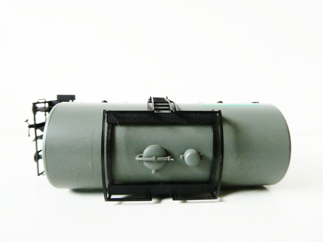 H0 FLEISCHMANN 5412 K Cisternový vůz BP 23 80 735 5 033-3 DB TOP STAV NEPOUŽITÝ