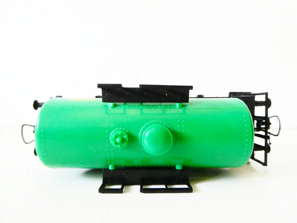 H0 ROCO Cisternový vůz BP TOP STAV 