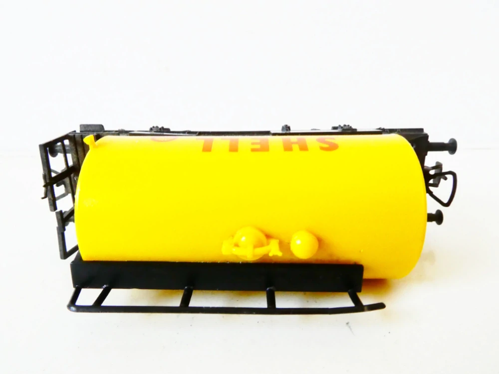 H0 PIKO Cisternový vůz 583 439 SHELL DB