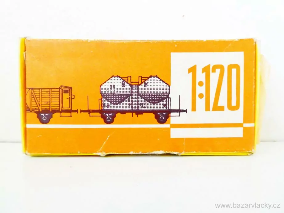 TT BTTB/ZEUKE Cisternový vůz červený TOP STAV NEPOUŽITÝ v krabičce