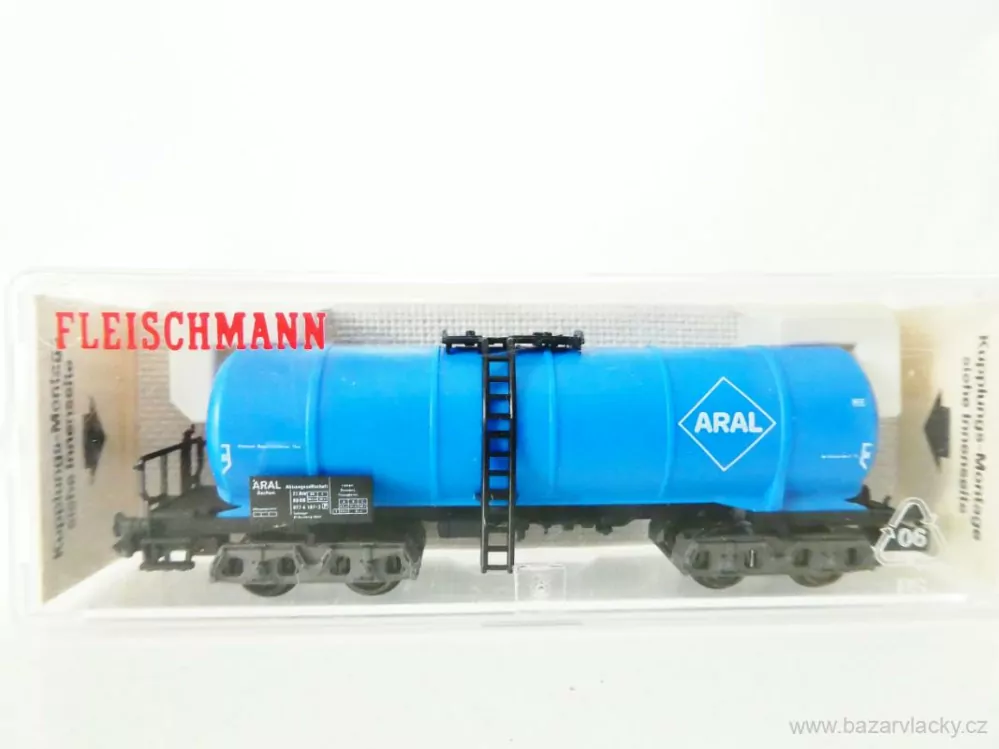 N FLEISCHMANN 8483 K Cisternový vůz ARAL 21 80 077 4 147-3 [P] DB TOP STAV NEPOUŽITÝ v krabičce