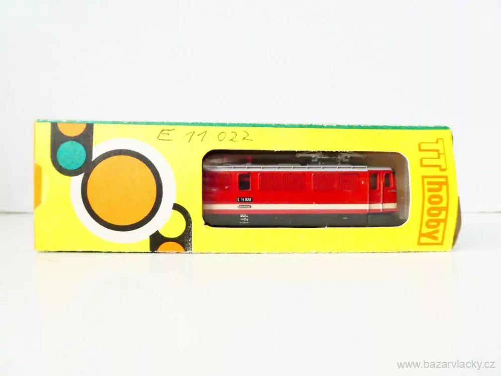 TT BTTB GÜTZOLD Elektrická lokomotiva E 11 022 DR OSVĚTLENÁ PĚKNÝ STAV