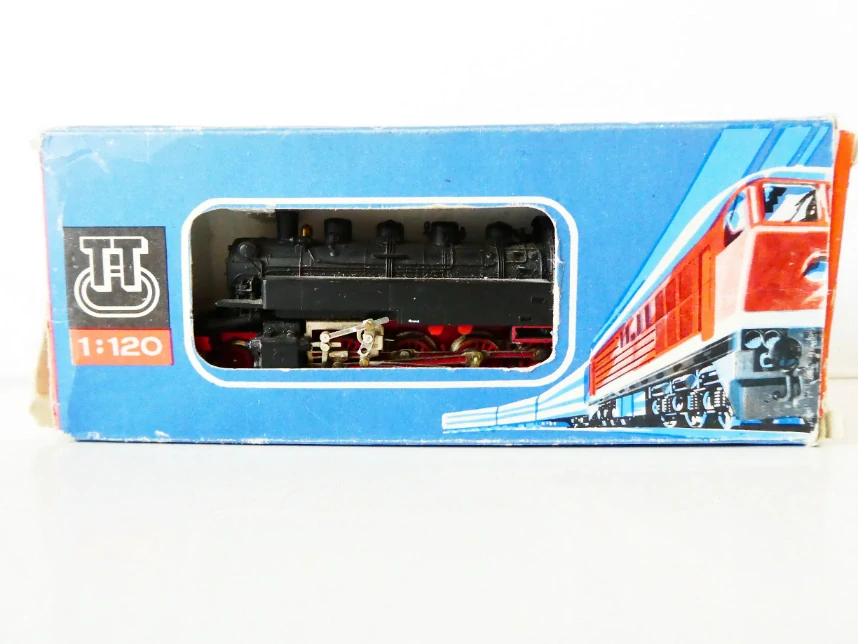 TT BTTB Parní lokomotiva BR 86 1615-3 DR OSVĚTLENÁ v krabičce