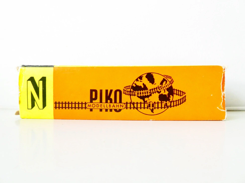 N SCHICHT/PIKO Osobní vůz 1. a 2. tř. 252-123 DR TOP STAV NEPOUŽITÝ v orig. krabičce