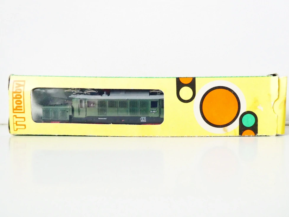 TT BTTB/ZEUKE Elektrická lokomotiva BR 254 065-6 DR OSVĚTLENÁ PĚKNÝ STAV v krabičce