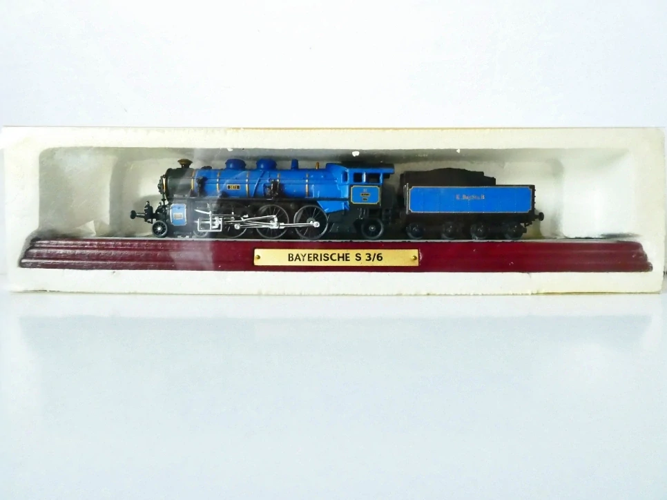 H0 Model parní lokomotivy s tendrem BAYERISCHE S 3/6 - MAKETA (bez motoru) v orig. balení